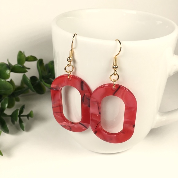 Red Oval Tortoise Shell Resin Dangle Earrings - Picture 1 of 5